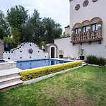 Casa Regina, Stylish 3Br Home In Centro With Rooftop & Jacuzzi