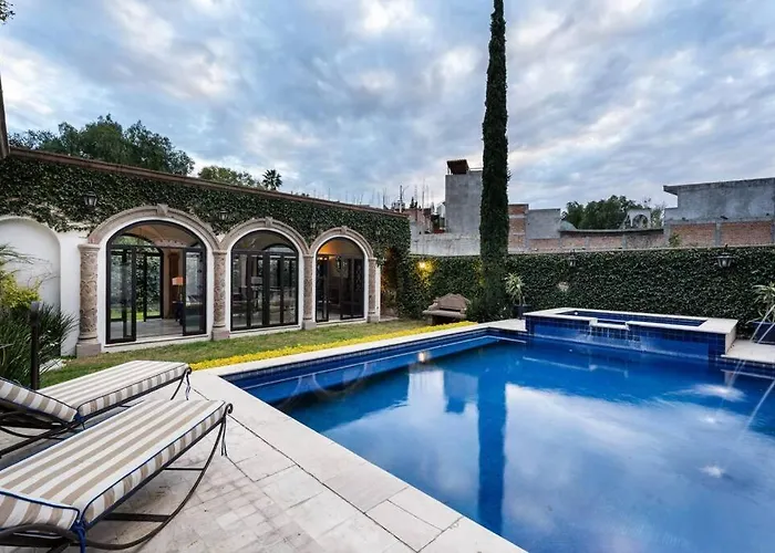 Casa Regina, Stylish 3Br Home In Centro With Rooftop & Jacuzzi