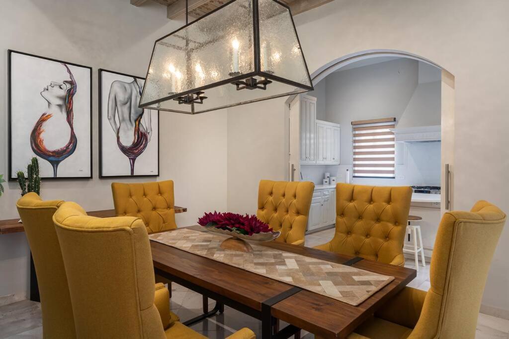 Casa Regina, Stylish 3br In Centro With Rooftop & Jacuzzi * San Miguel de Allende