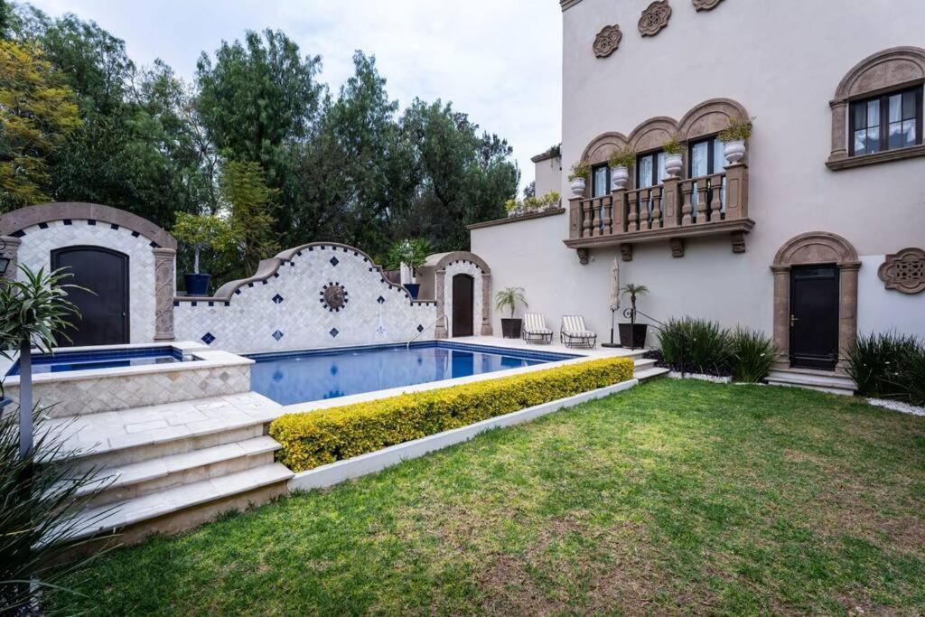 Casa Regina, Stylish 3br In Centro With Rooftop & Jacuzzi