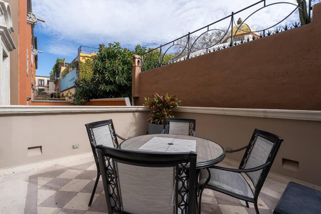 Villa Casa Regina, Stylish 3br In Centro With Rooftop & Jacuzzi San Miguel de Allende