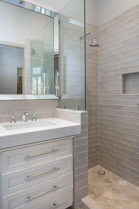 Villa Casa Regina, Stylish 3br In Centro With Rooftop & Jacuzzi San Miguel de Allende