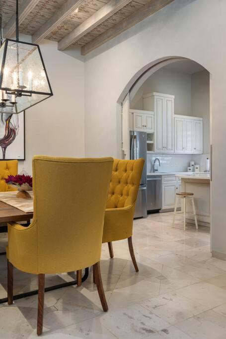 Casa Regina, Stylish 3br In Centro With Rooftop & Jacuzzi * San Miguel de Allende