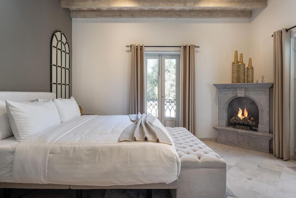 Casa Regina, Stylish 3br In Centro With Rooftop & Jacuzzi Villa San Miguel de Allende